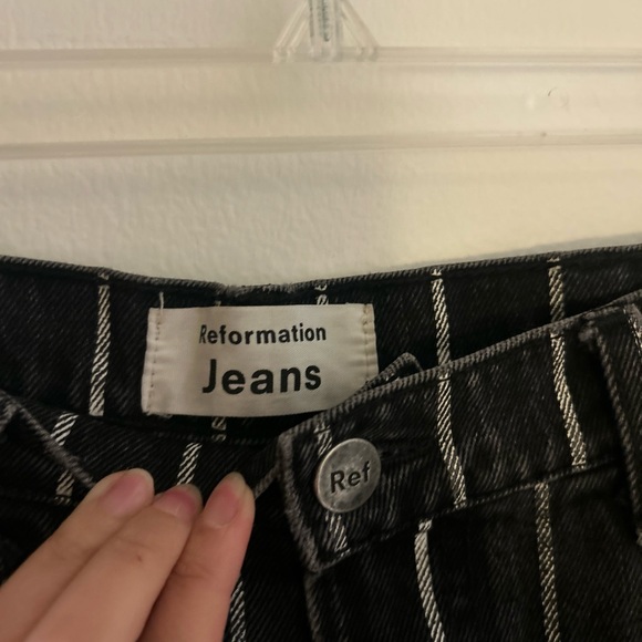 Reformation Black Pinstripe Jeans “smart ass” size 26 - Picture 5 of 5